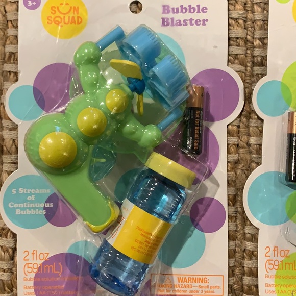 sun squad Toys 3 Sun Squad Battery Powered Bubble Blaster 5 Streams